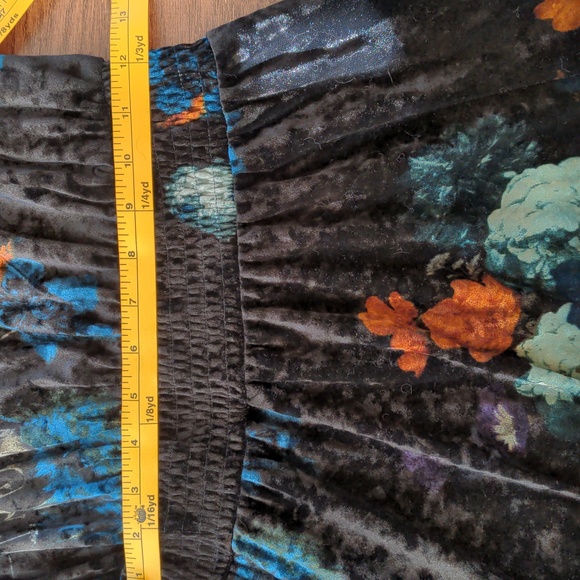 Ryegrass Velour Black Floral Long-Sleeved Midi Dress Size Small - Picture 8 of 14